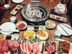 -明洞阿姨·韩式酱蟹烤肉·创意料理(三元桥店)