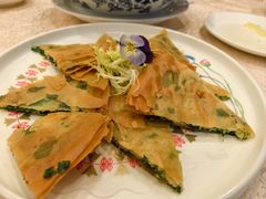 韭菜鲜虾煎饼-麒麟中餐厅·经典粤菜·地道菜式老字号(广州长隆酒店)