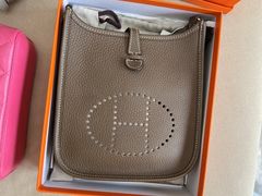 -聚云奢二手奢侈品黄金手表包包回收·中古店(三里屯总店)