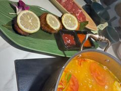 -椰子湾·海南火锅·糟粕醋·椰子鸡(正大广场店)