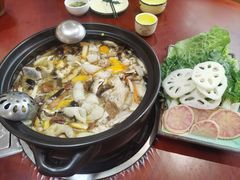 -菌之家·专业纯野生菌火锅·特色炒菌