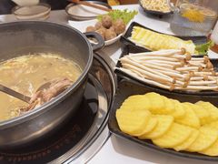 -汤宴·参须肚包鸡(南京路店)