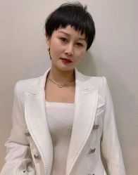 -变画·发型STUDIO