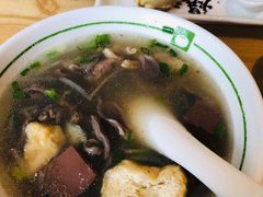 老鸭粉丝汤-陈家生煎(世茂双子塔店)