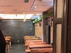 -万记麻辣烫国展总店