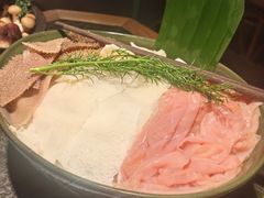 -三出山火锅(南京万象天地店)