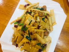 -下梅人家土菜馆(历史文化餐厅度假区店)