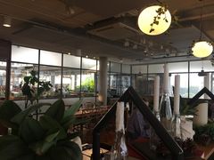 -ROAST coffee & eatery