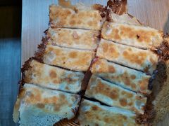 -阿洪锅贴王(小吃城店)