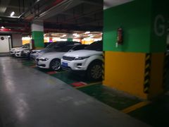 -杭州西湖银泰百货