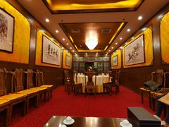 包厢-九花山烤鸭店