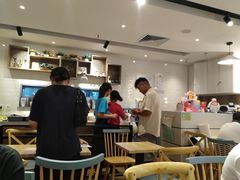 用餐区-满记甜品(巴黎春天宝山店)