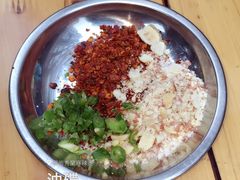 油碟-学街秀兰麻辣烫(眉山分店)