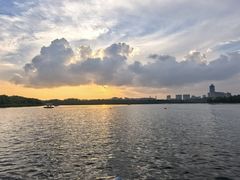 -恩燕烤鸭(园丁店)