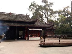-峨眉山报国寺