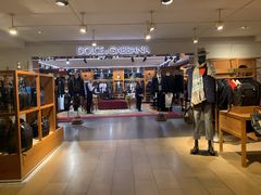 -文艺复兴百货(米兰大教堂广场店)