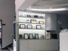 -美酷口腔牙齿矫正(江桥万达店)