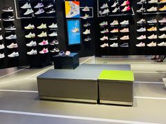 -NIKE品牌体验店(金源新燕莎店)