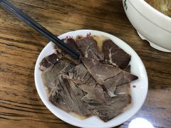 -陇上全荟兰州传统牛肉面(延吉路店)
