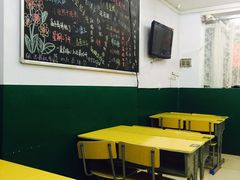 大堂-做了不起的80后