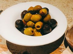 腌渍橄榄-Carmen卡门西班牙餐厅