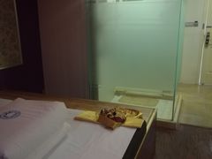 -蓝天逸境足浴会所