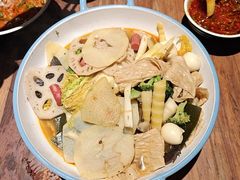 -万记麻辣烫国展总店