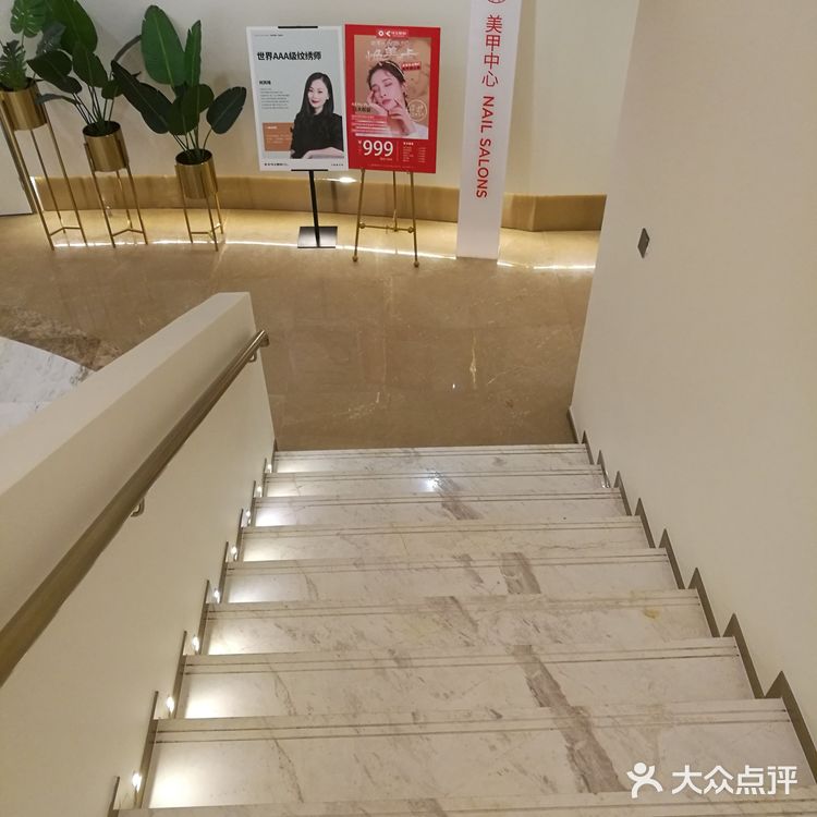 3.3元的美甲，可选款包卸甲