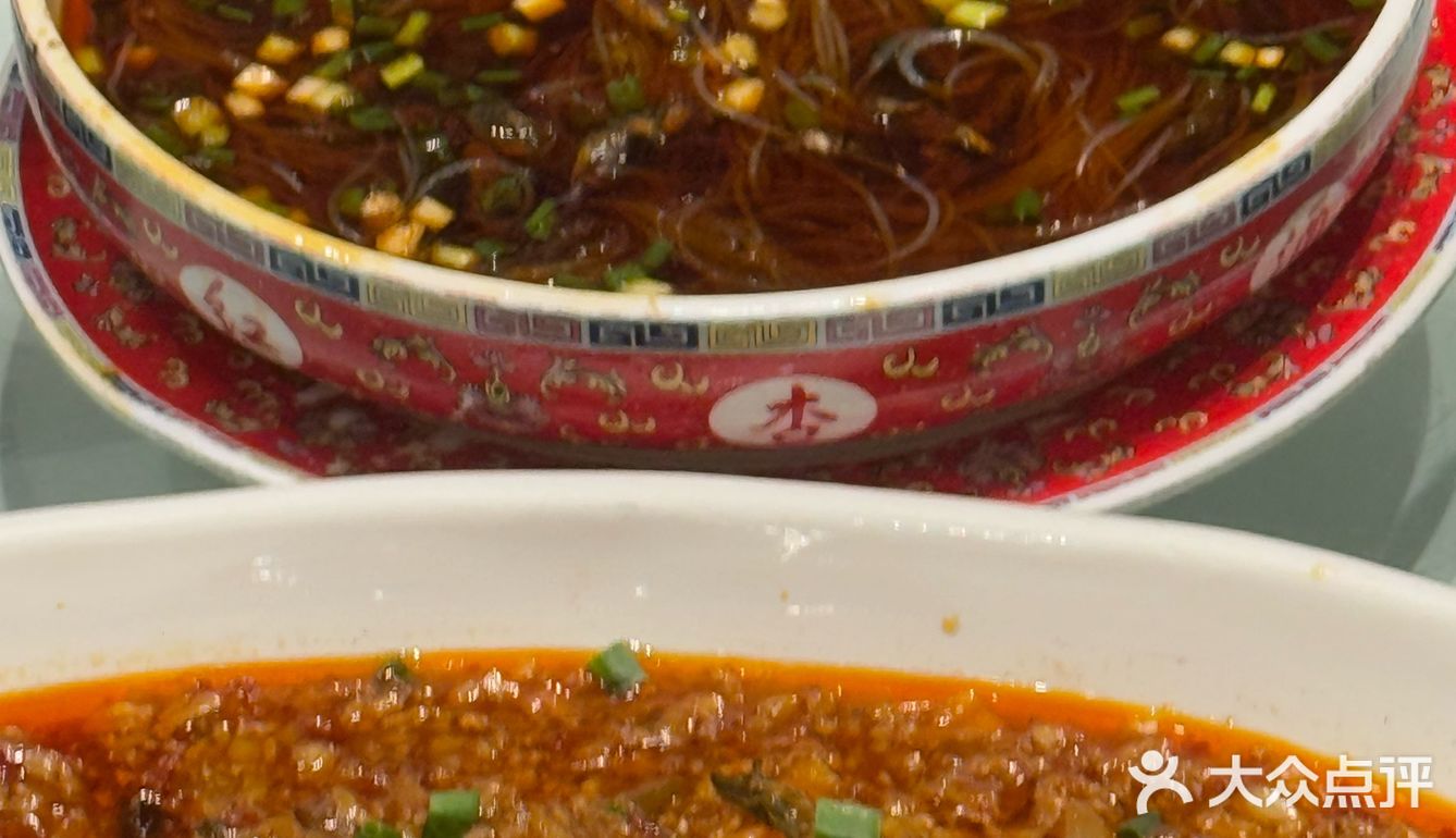  红杏枝头春意闹，春天来了