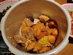 -蛮佬拾·乡里土菜馆(河西王府井店)