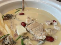 -鱼痴渔醉·食鲜集(月亮湾店)