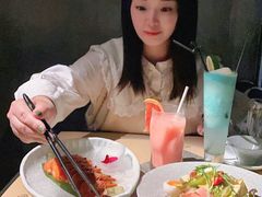 -穹六人间 people 6(岳阳路店)