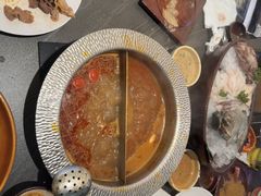 -牛YO寿喜烧·铁板烧和牛火锅自助(市府恒隆店)