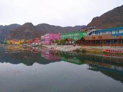 -百里峡七彩艺术小镇