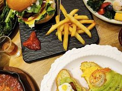 -ZAZA.CAFE.BAR