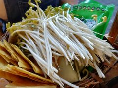 -岗上渣渣老火锅(两路口店)