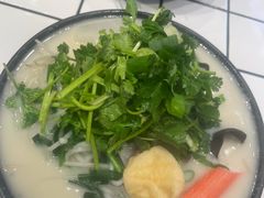 -肥汁米蘭香港米线(长宁来福士店)