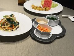 -香山湖渔家大院