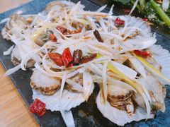 油泼扇贝-老东镇啤酒屋海鲜加工·蒸汽海鲜·海鲜烧烤(台东店)