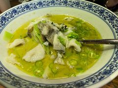 -胡桃里音乐餐厅(陶溪川店)(川湘赣菜·世界百大酒庄直供红酒·音乐表演)