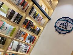 -猫的天空之城概念书店(印象城购物中心店)