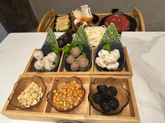 黄豆小吃-汤宴·参须肚包鸡(南京路店)
