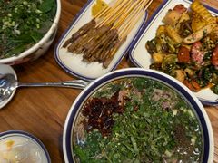 -云阿蛮云南生烫牛肉米线(奉贤路店)