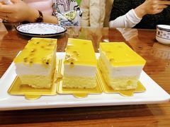 天鹅榴莲酥-北部湾鼎盛茶楼(银滩店)