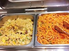 蛋炒饭+意面-瑞伯克牛排自助餐厅天一广场店
