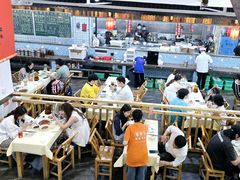 -黄兴南路步行商业街