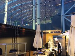 -中茵皇冠假日酒店·棕榈岛湖畔餐厅