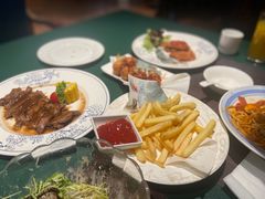 -孔雀裡融合餐厅