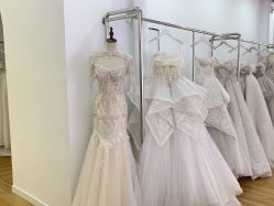 点击看大图 -曼青婚纱礼服馆