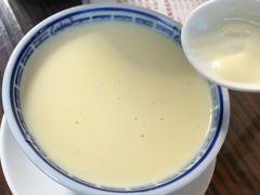 香滑凤凰奶-周大娘牛乳(旧寨古村总店)